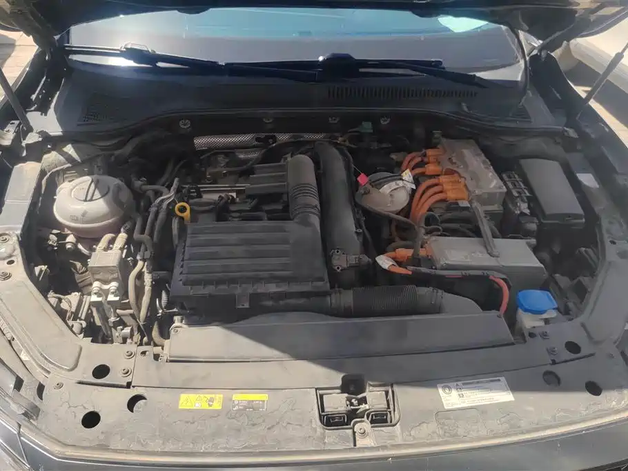 Volkswagen Passat New Energy 2022 430PHEV Hybrid Luxury Edition фото 10