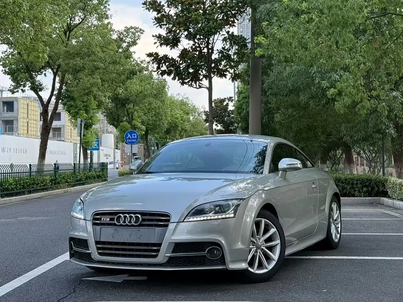 Photo 1 - Audi TT