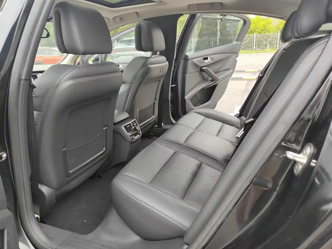 Peugeot 508 2011 2.3L Automatic Flagship фото 9