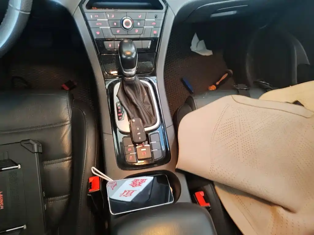 MG Roewe RX5 2015 2015 1.5TGI TST Luxury Edition