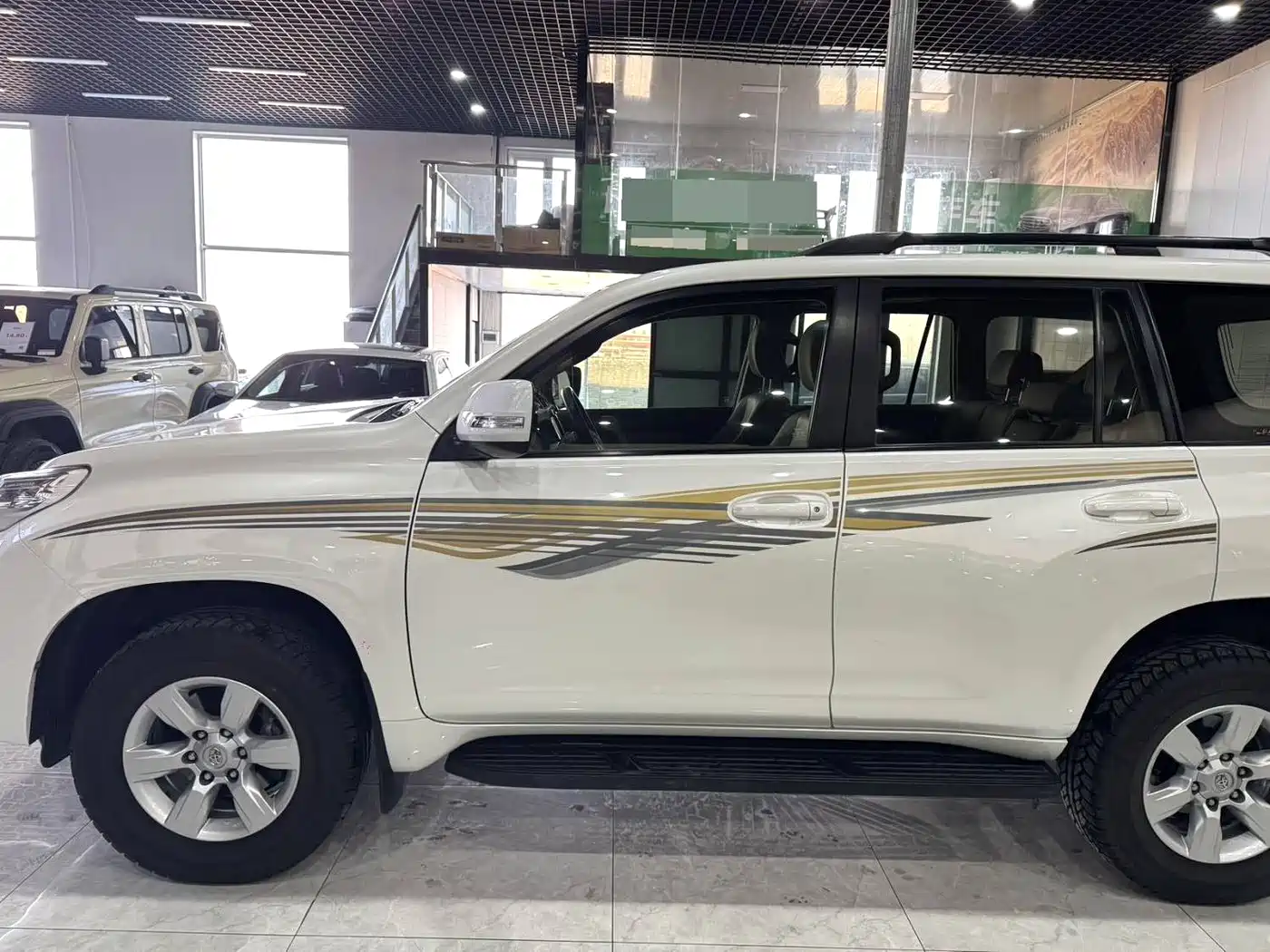 Toyota Prado (Import) 2014 2.7L Automatic Standard Edition фото 4