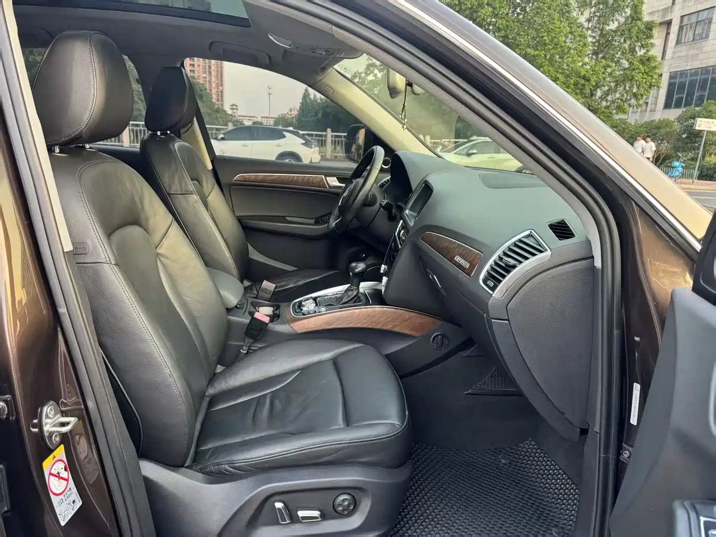 Audi Q5 2015 40 TFSI Technology фото 11