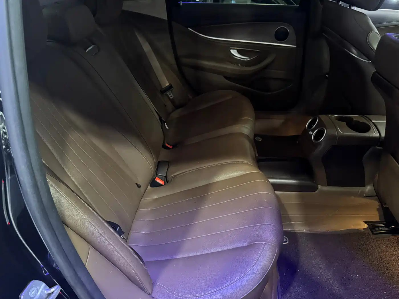 Mercedes-Benz E-Class 2020 E 260 L фото 8