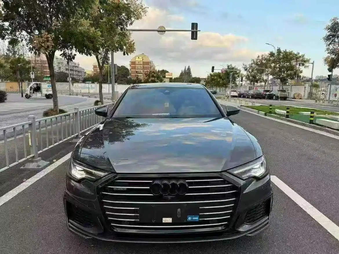 Audi A6L 2019 55 TFSI quattro Exclusive Dynamic фото 3