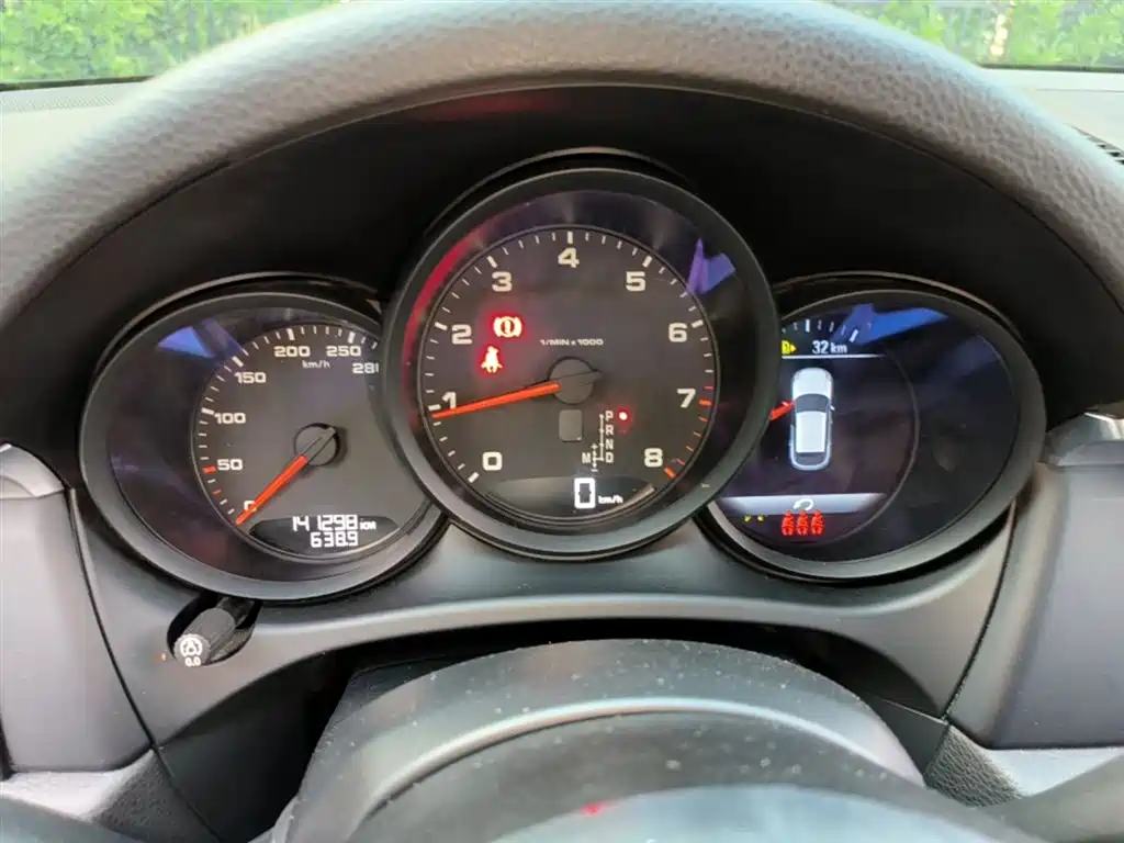 Porsche Macan 2020 Macan 2.0T фото 18
