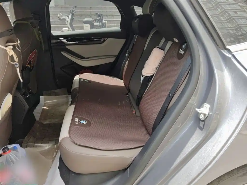 BYD Qin PLUS 2024 Glory Edition DM-i 55KM Leading фото 14