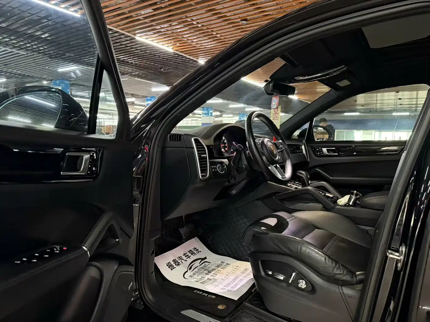 Porsche Cayenne 2019 Cayenne 3.0T фото 3