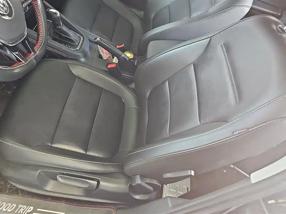 Volkswagen Sagitar 2017 1.6L Automatic Comfort фото 9