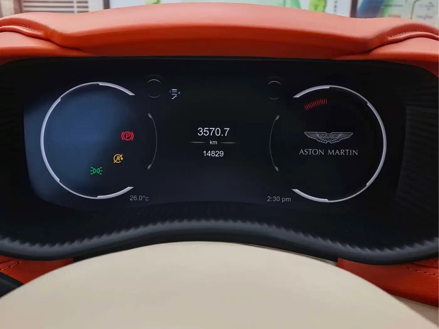 Aston Martin DBX 2021 2020 4.0T V8