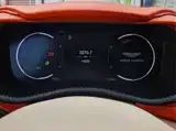 Фото 6 - Aston Martin DBX