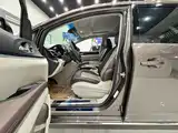 Фото 8 - Buick GL8