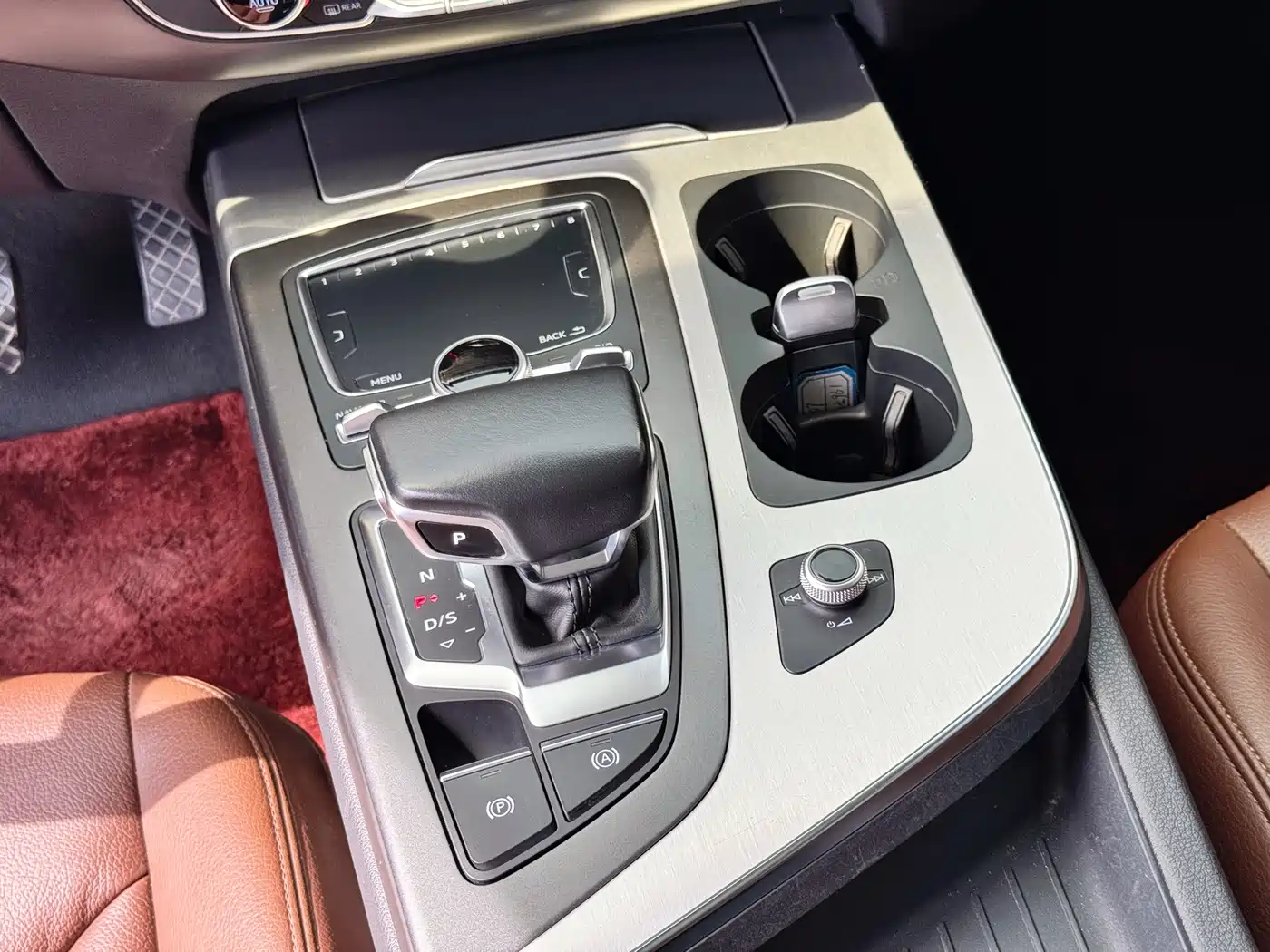 Audi Q7 2019 45 TFSI Comfort фото 10