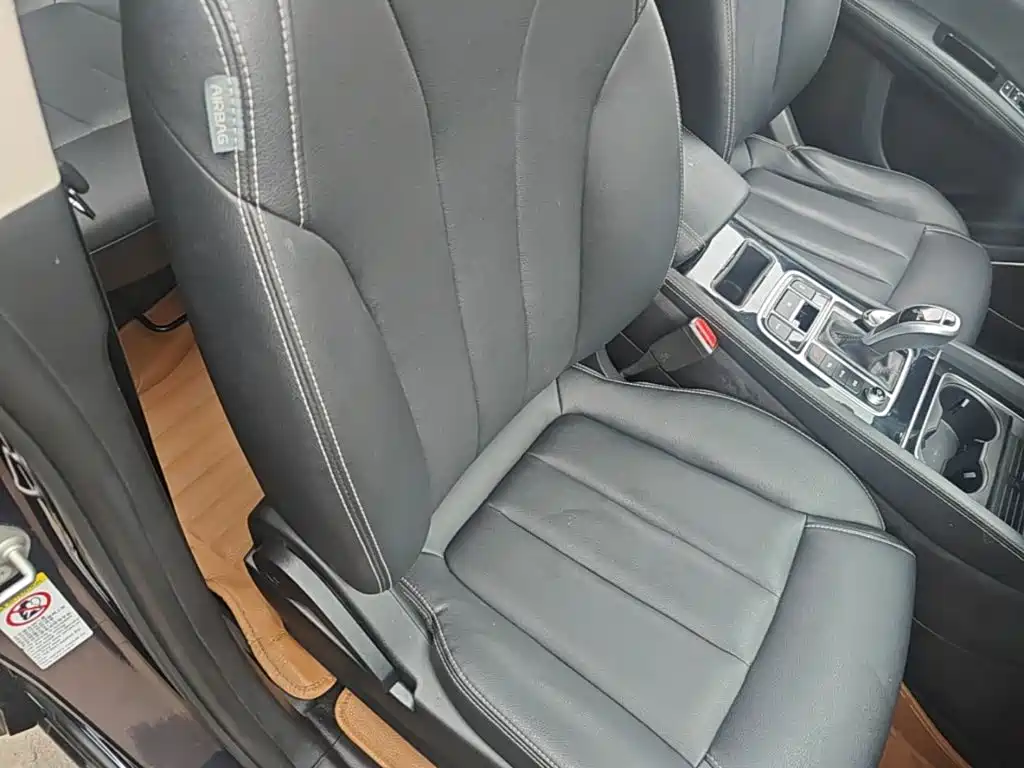 Фото 20 - BYD Song MAX