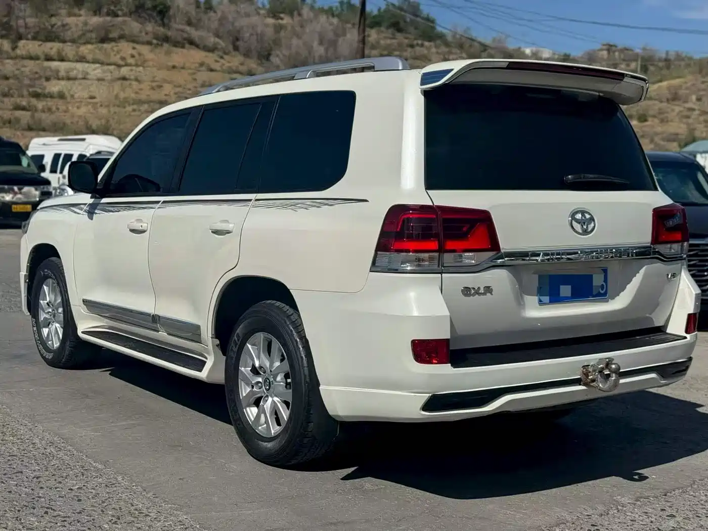 Toyota Land Cruiser (Import) 2019