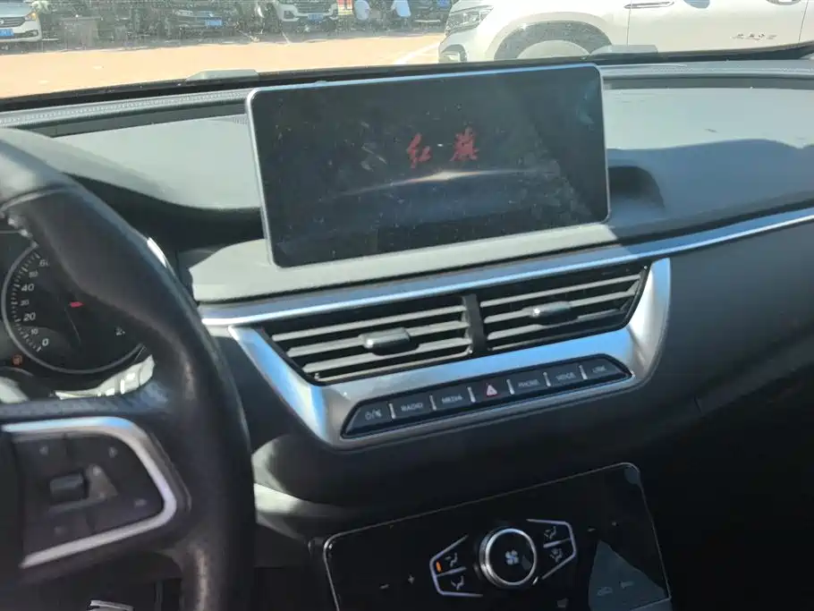 Hongqi H5 2022 Classic Facelift 1.8T Automatic Smart Connect Flag Rhythm Edition фото 13