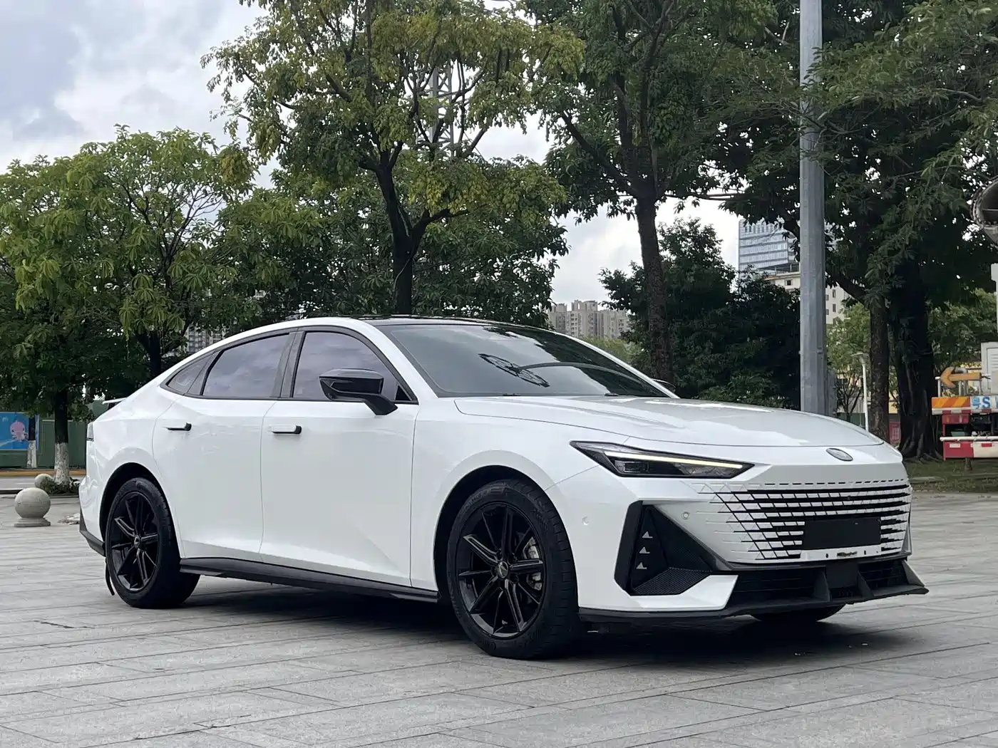 CHANGAN UNI-V
