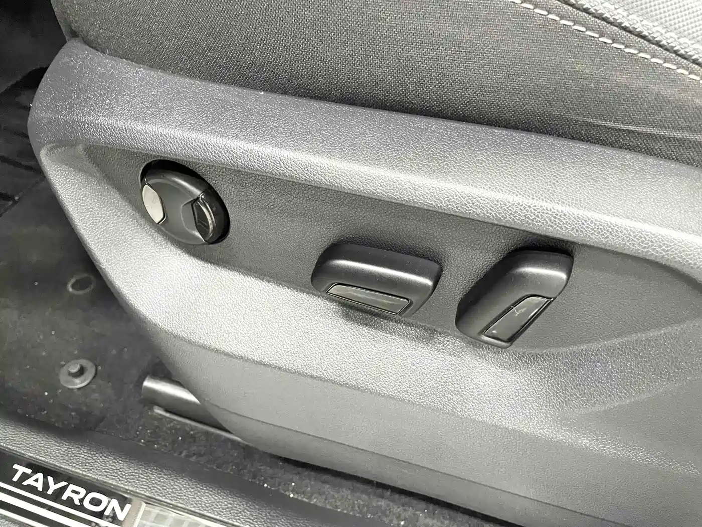 Volkswagen Tayron 2023 280TSI 2WD Luxury Plus Advanced Edition фото 11