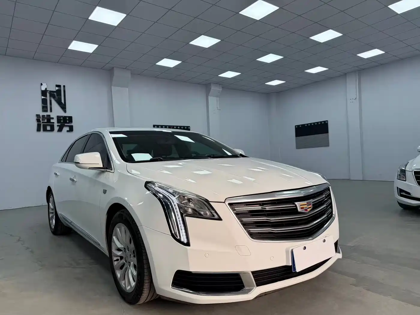 Cadillac XTS 2018 28T Technology фото 2