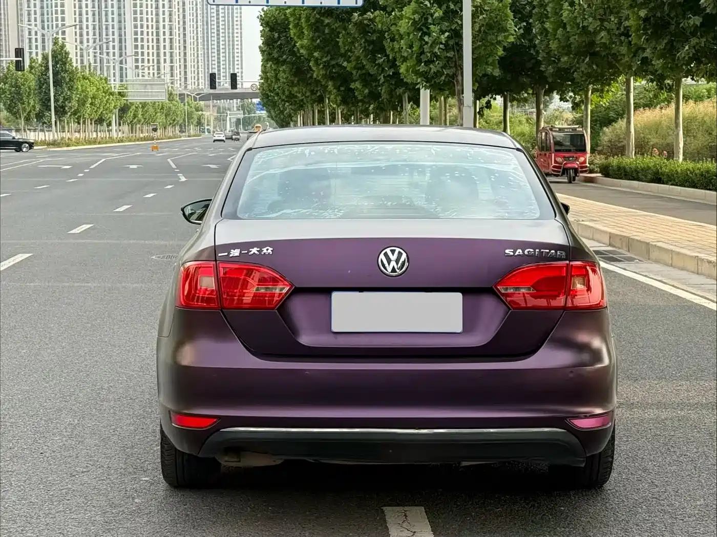 Volkswagen Sagitar 2014 Facelift 1.6L Manual Comfort фото 8