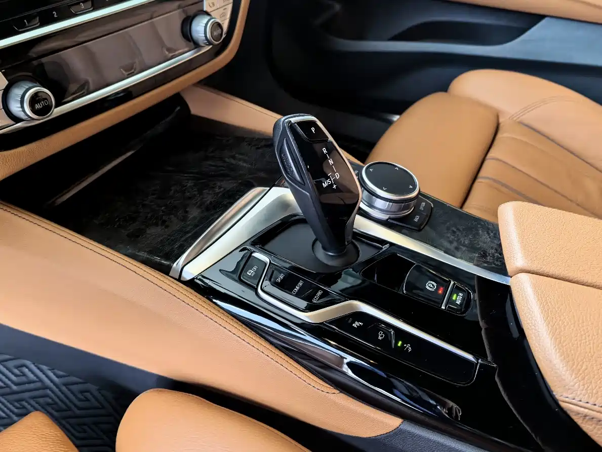 BMW 6 Series GT 2021 630i Luxury Design Package фото 5