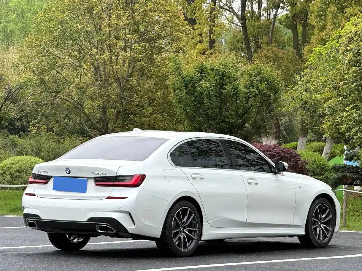 BMW 3 Series 2022 325Li M Sport Package фото 7