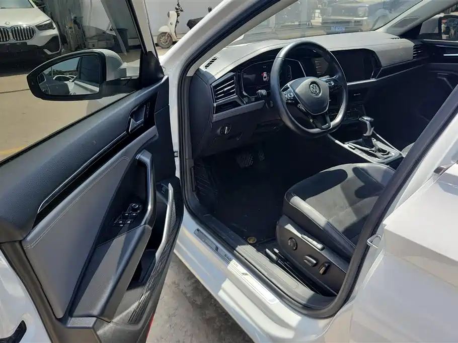 Volkswagen Sagitar 2021 280TSI DSG Luxury Smart Connect фото 9