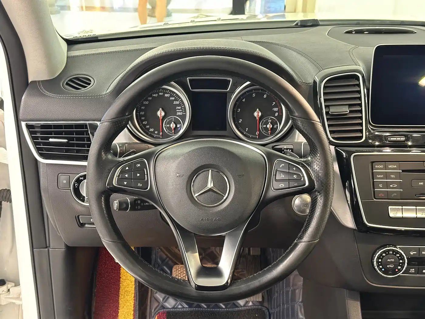 Mercedes-Benz GLE Coupe 2018 GLE 400 4MATIC Coupe SUV фото 16