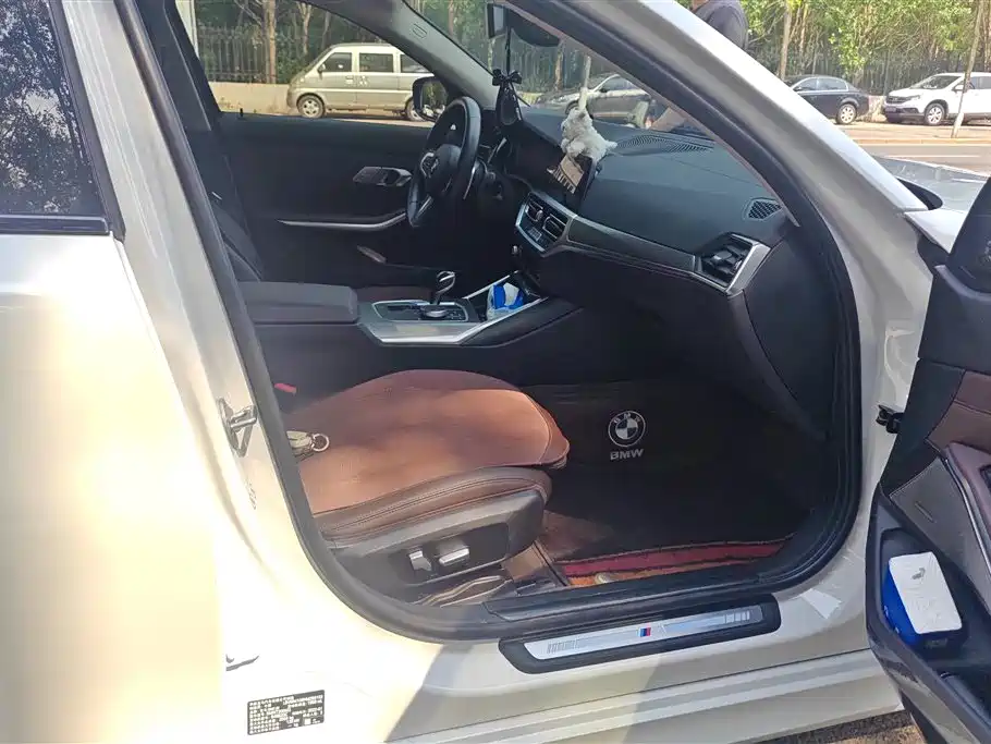 BMW 3 Series 2022 325Li M Sport Shadow Edition фото 8