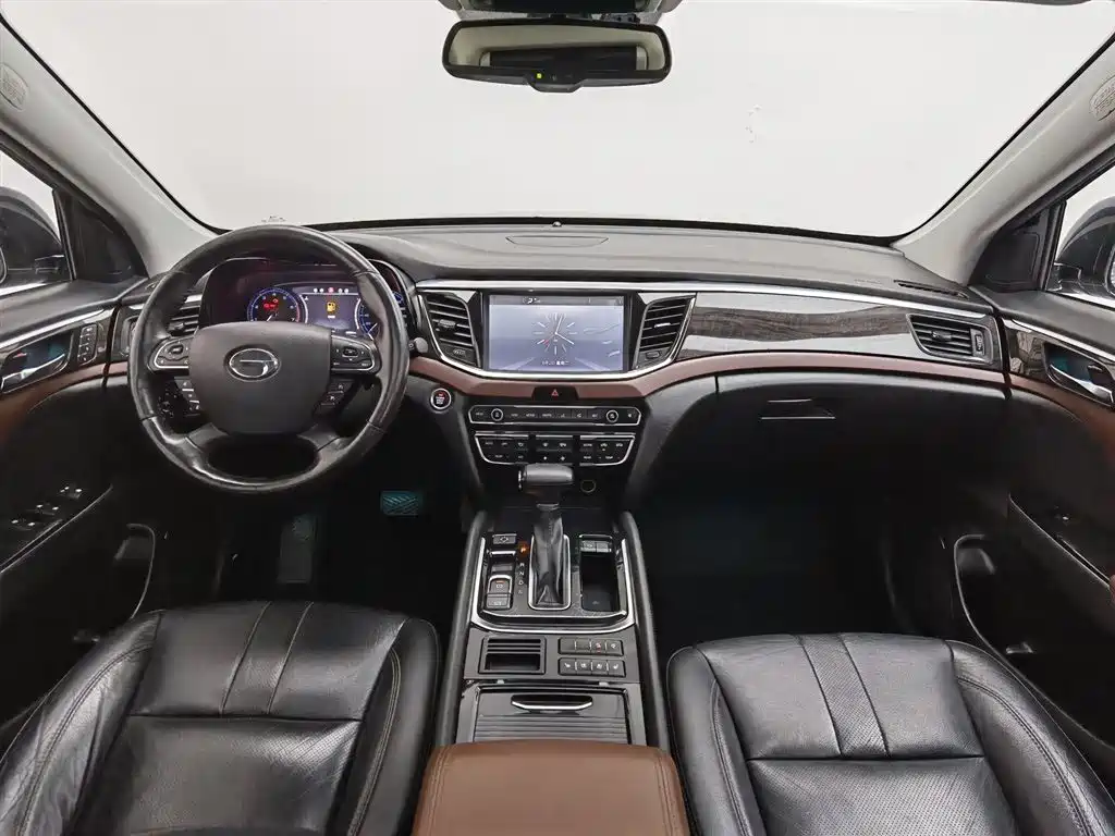 GAC Trumpchi Trumpchi GS8 2017 320T 2WD Luxury Smart Connect (7-seater) фото 5