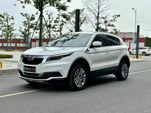  Qoros Qoros 5 2019 1.6T Automatic Zhiyun Internet (AliOS) Premium Edition