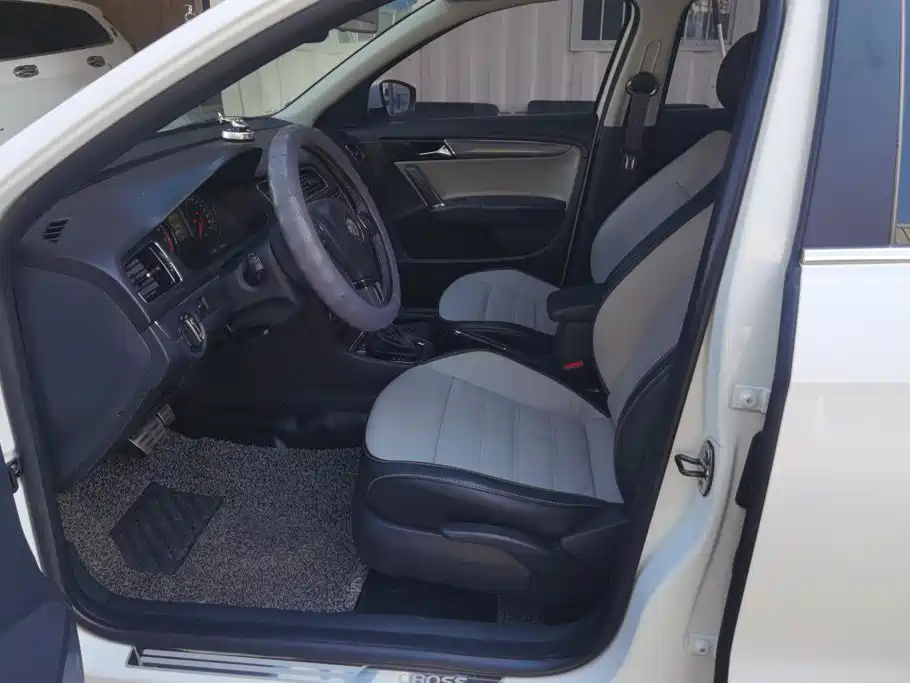 Volkswagen Gran Lavida 2014 2014 1.6L Auto