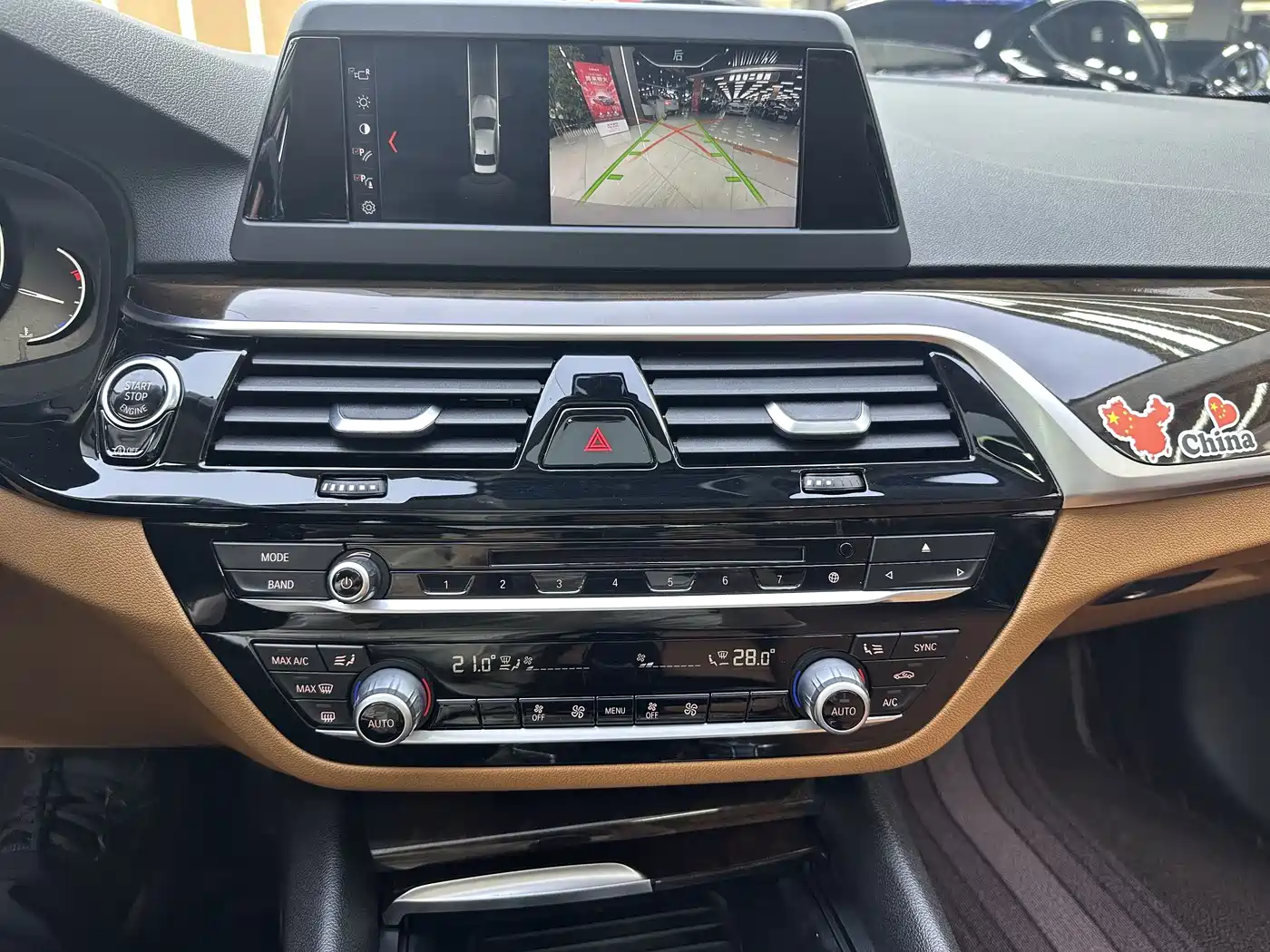 BMW 5 Series 2018 528Li Launch Special Edition фото 17