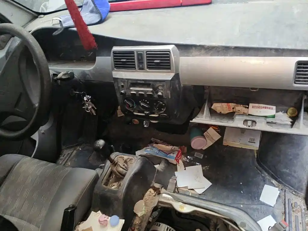 Wuling Motors Wuling Rongguang 2012 2011 1.2L Standard Model