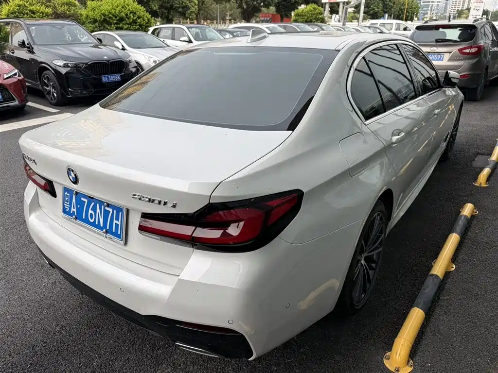 BMW 5 Series 2023 530Li Leading M Sport Package фото 4