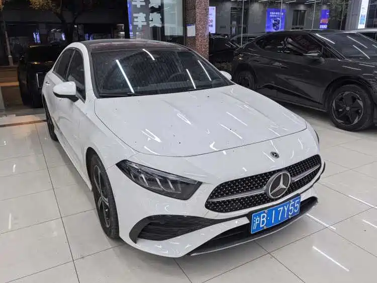 Mercedes-Benz A-Class 2023 A 200 L Fashion фото 3