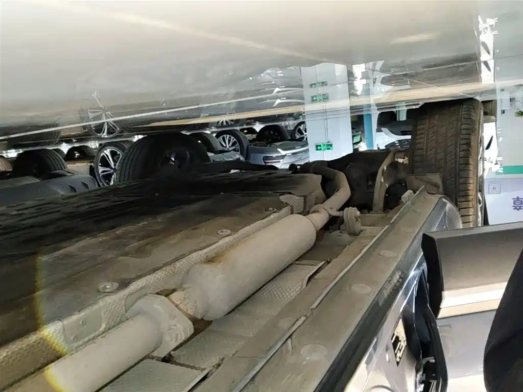 BYD Song PLUS PHEV 2025 DM-i 112KM Honor фото 21