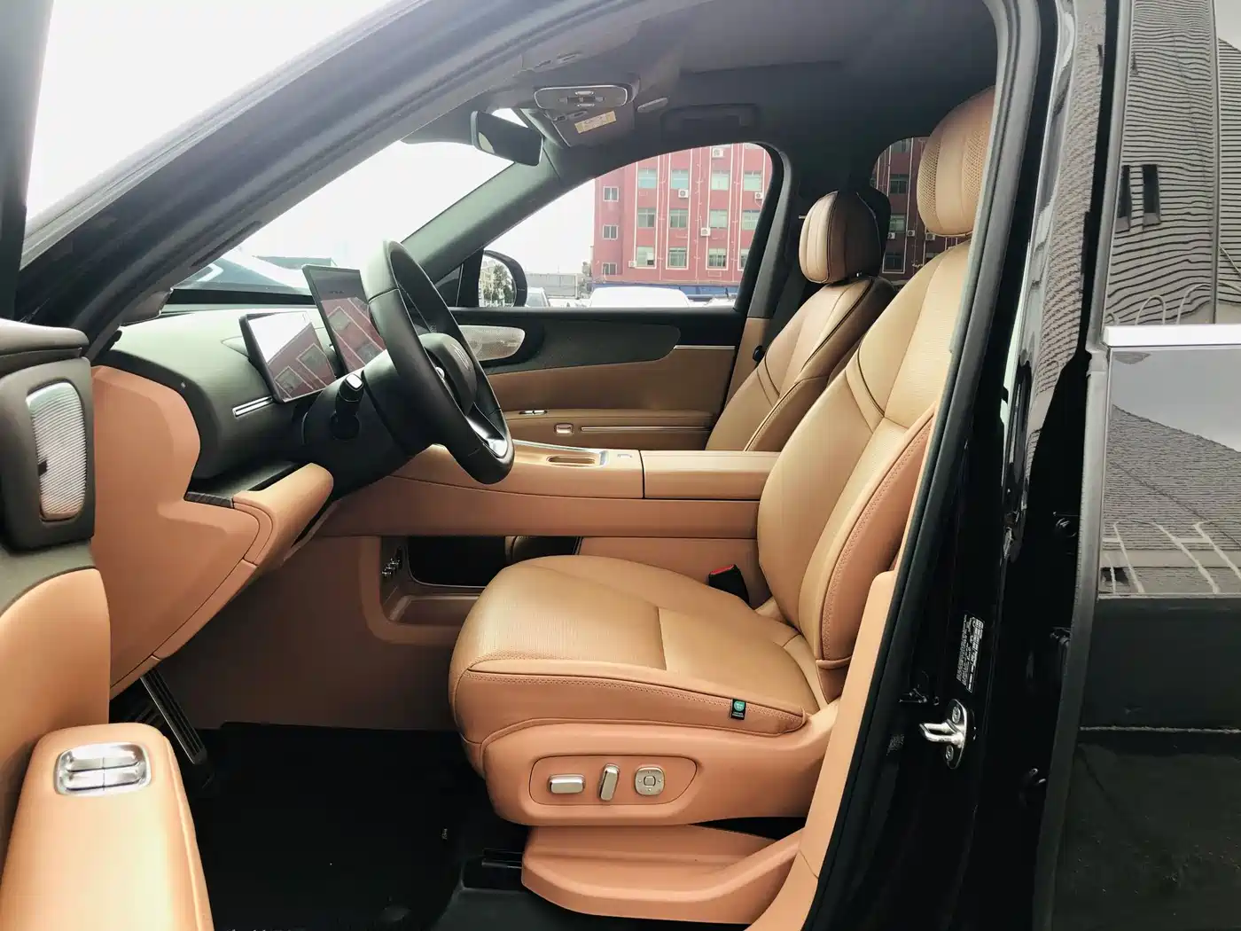 Leapmotor D Series 2026 2026 Model Pure Electric 115kWh 6-Seater