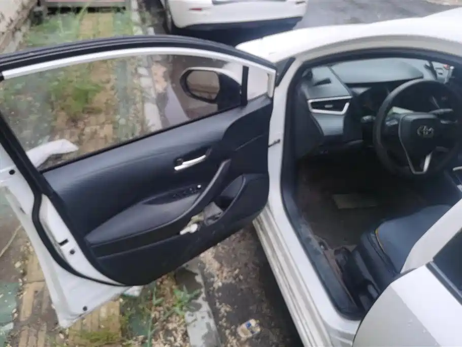 Toyota Corolla 2019 1.2T S-CVT GL-i Elite Edition фото 7