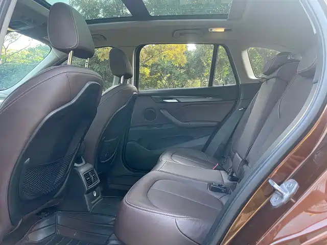 BMW X1 2016 sDrive20Li Luxury Model — фото 5
