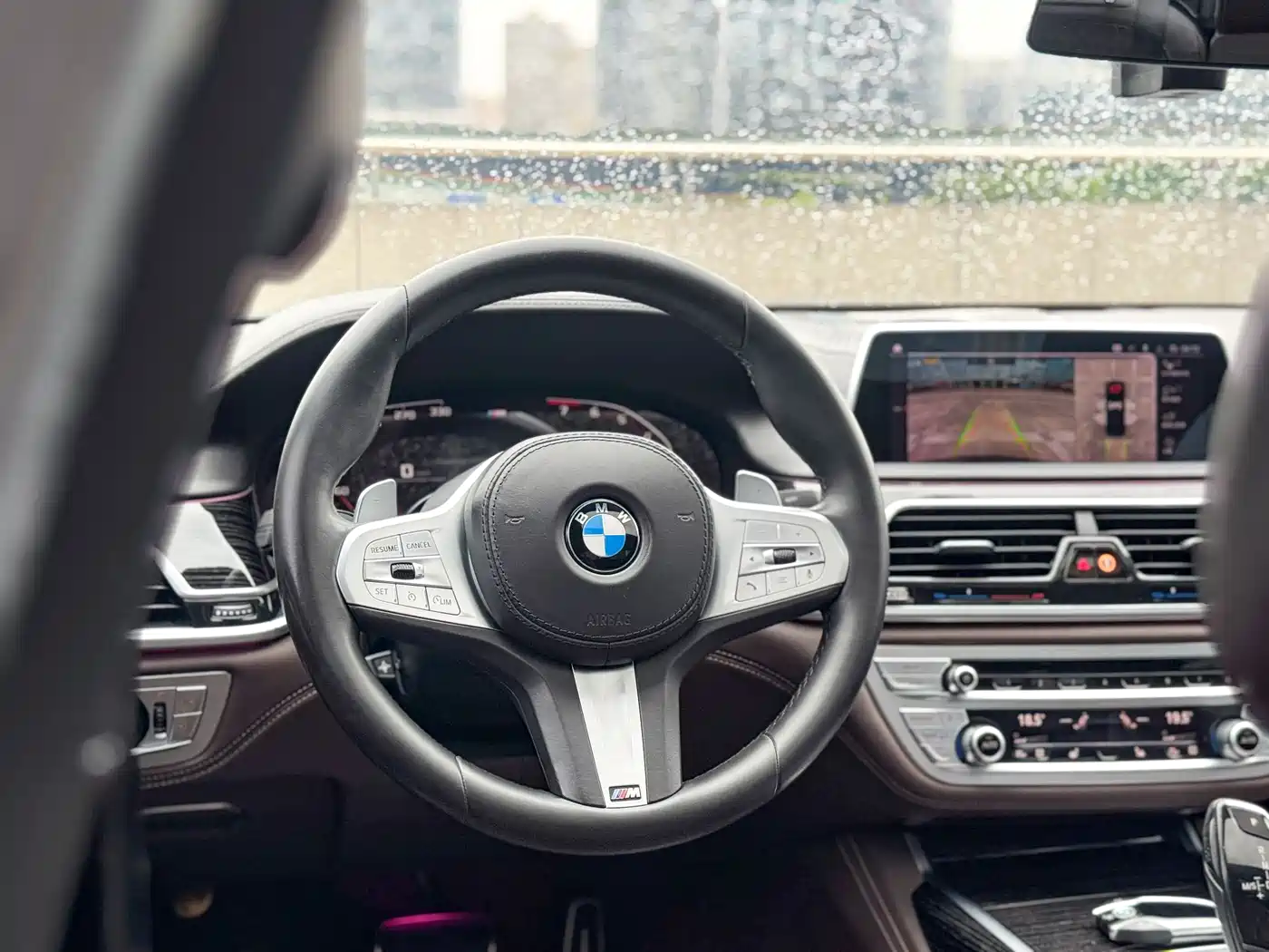 BMW 7 Series 2021 Model 740Li Leading M Sport Package фото 16