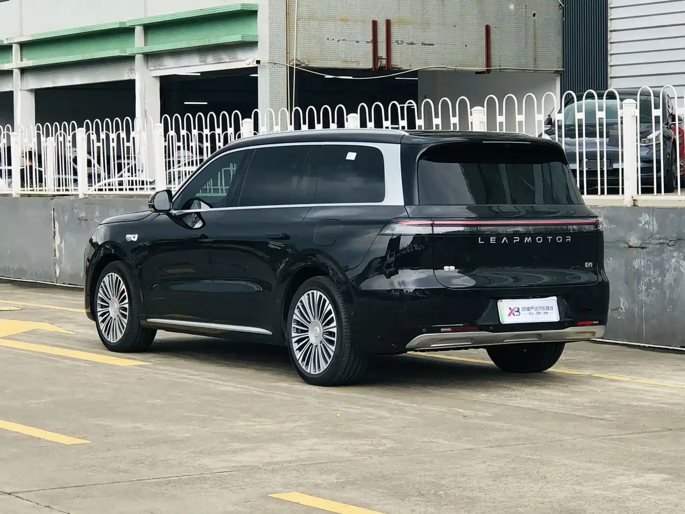 Leapmotor D Series 2026 2026 Model Pure Electric 115kWh 6-Seater