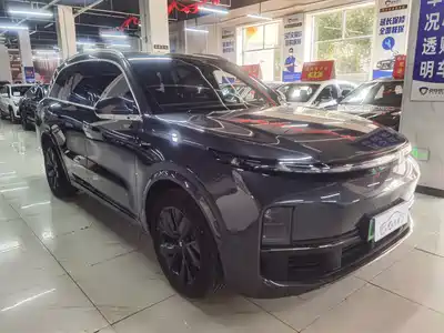 Li Auto L8