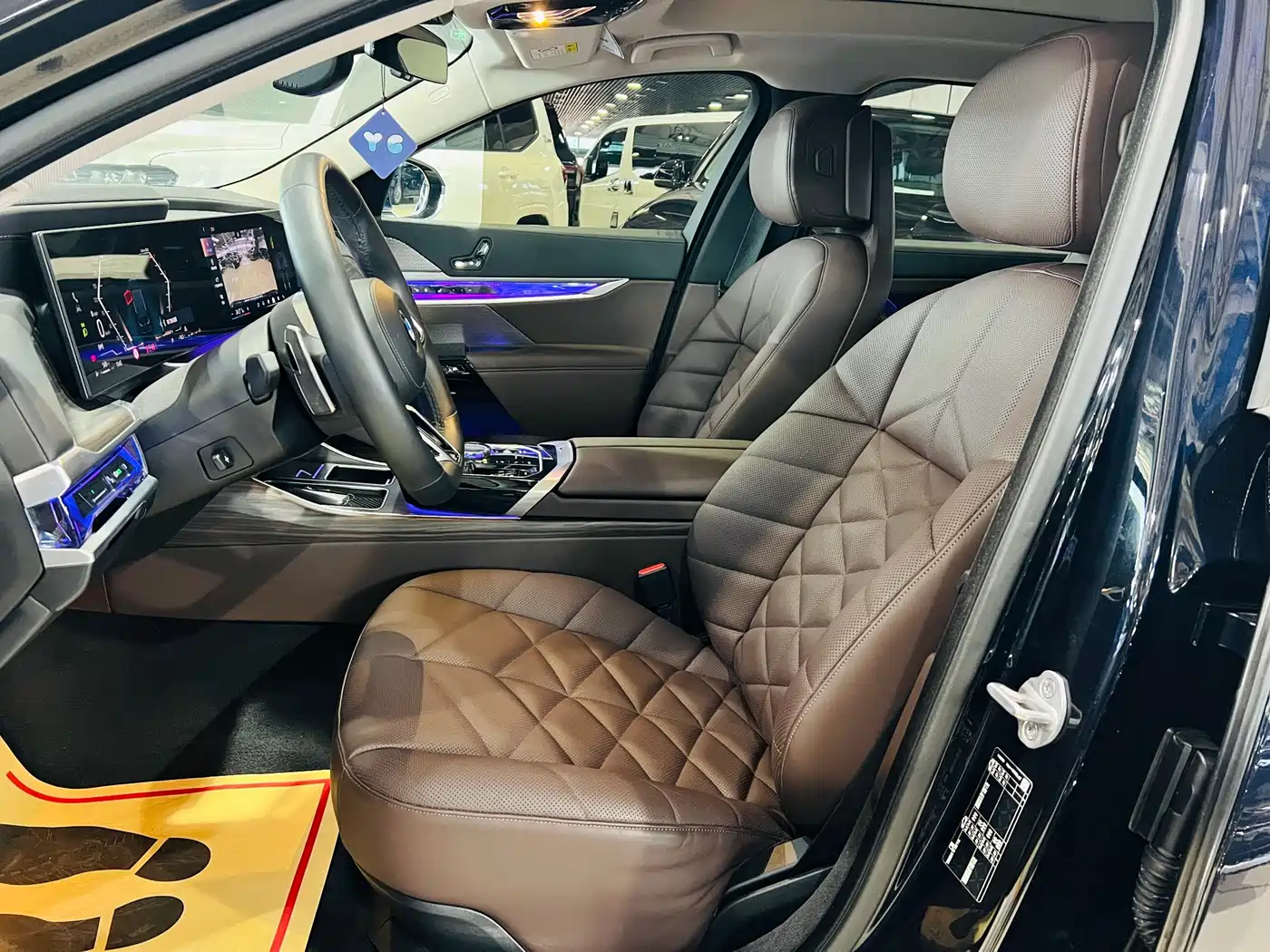 BMW 7 Series 2023 Model 735Li M Sport Package фото 2