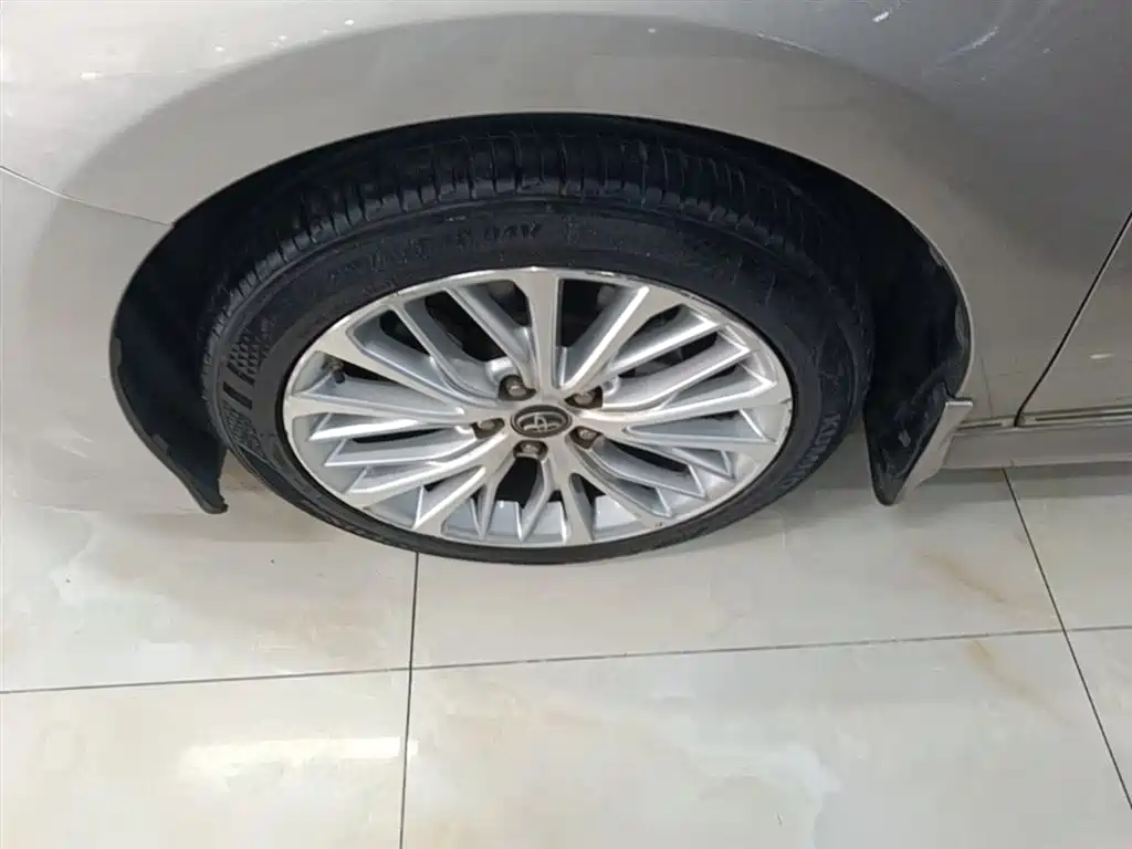 Toyota Camry 2018 2.5G Luxury Edition фото 23