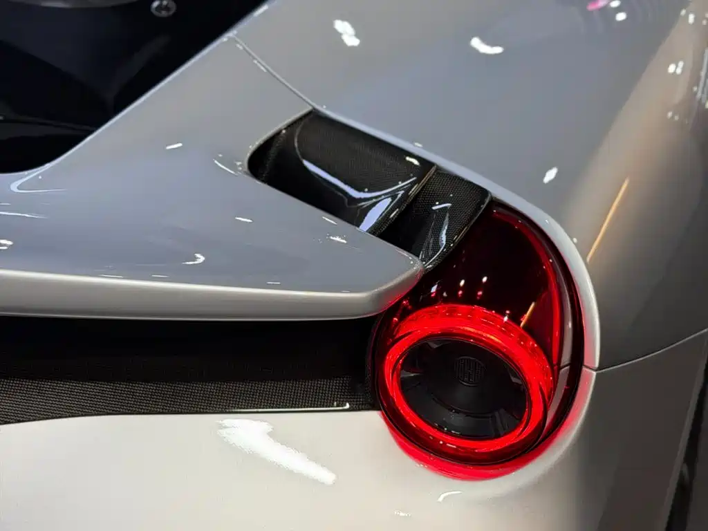 Ferrari 488 2019 2018 488 Pista