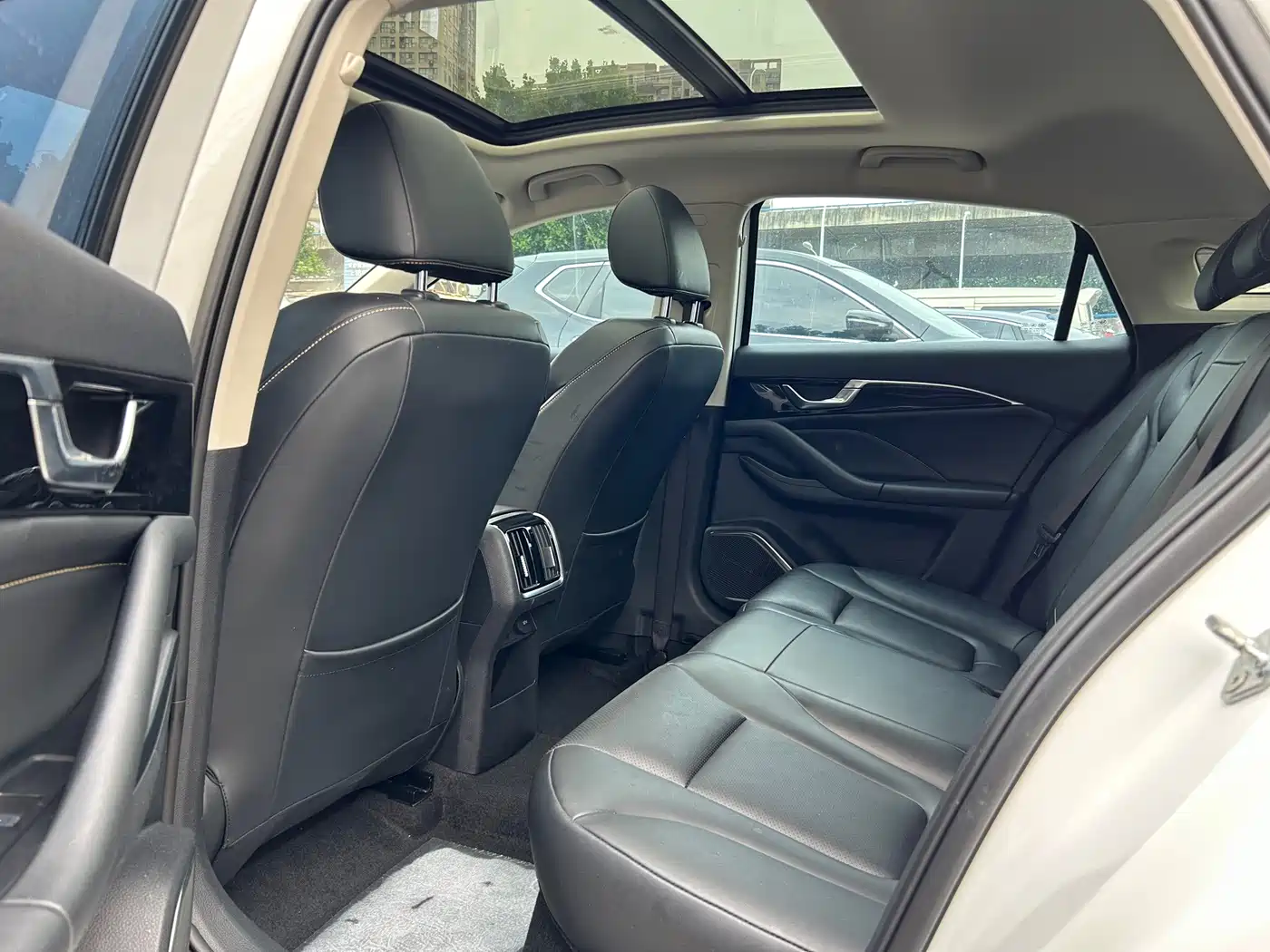 Besturn B70 2024 2023 Model 3rd Gen 1.5T Automatic Joy 70th Anniversary Edition