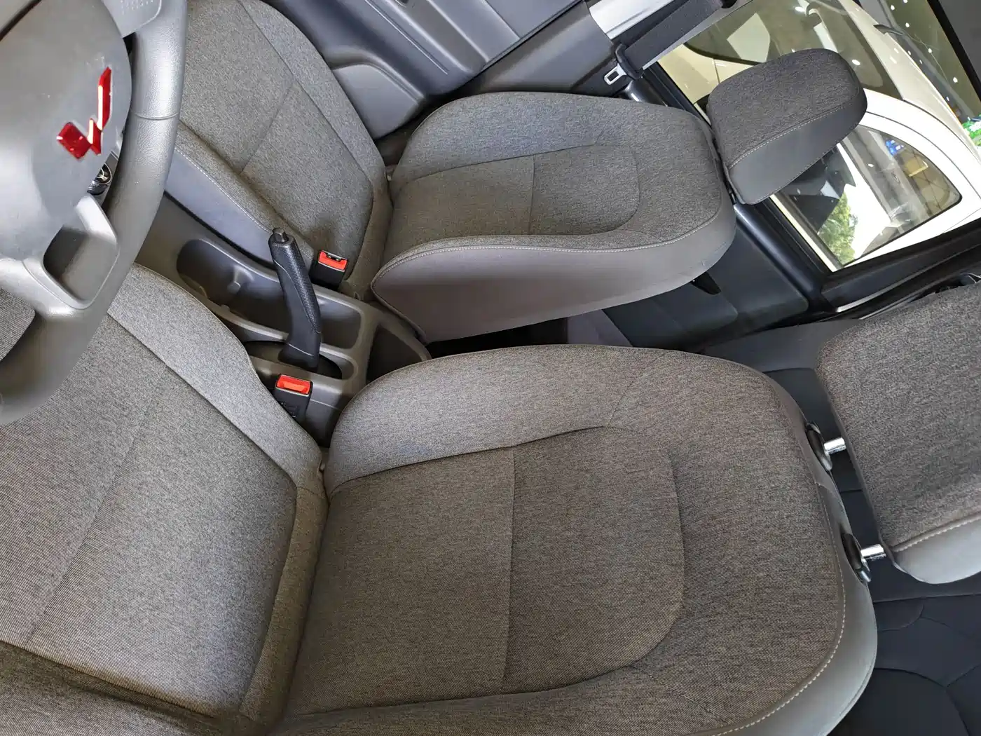 Wuling Motors Wuling Hongguang New Energy 2025 2024 Model Pure Electric 300KM Utility Version