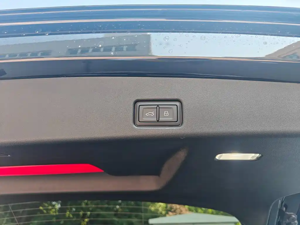 Audi Q5L 2026 2026 Luxury Sport 150kW