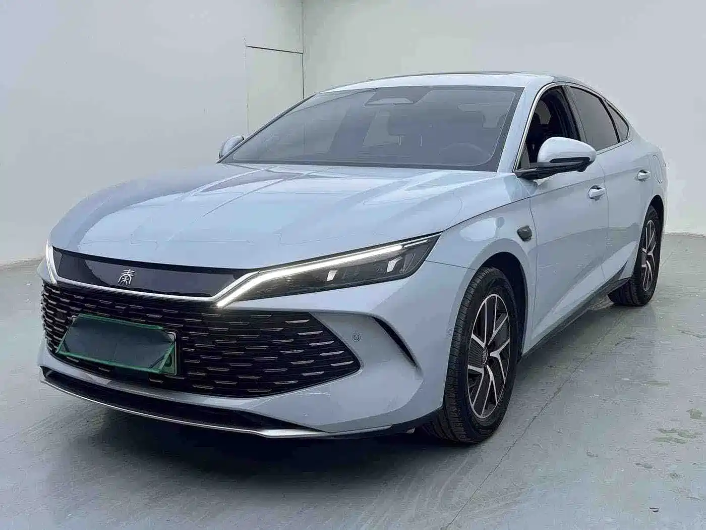 BYD Qin L 2024 DM-i 80KM Superior