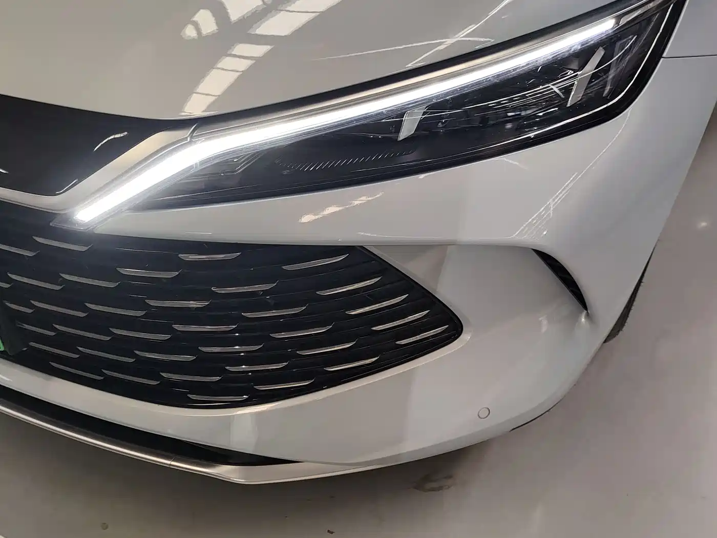 BYD Qin L 2024 DM-i 80KM Superior фото 9